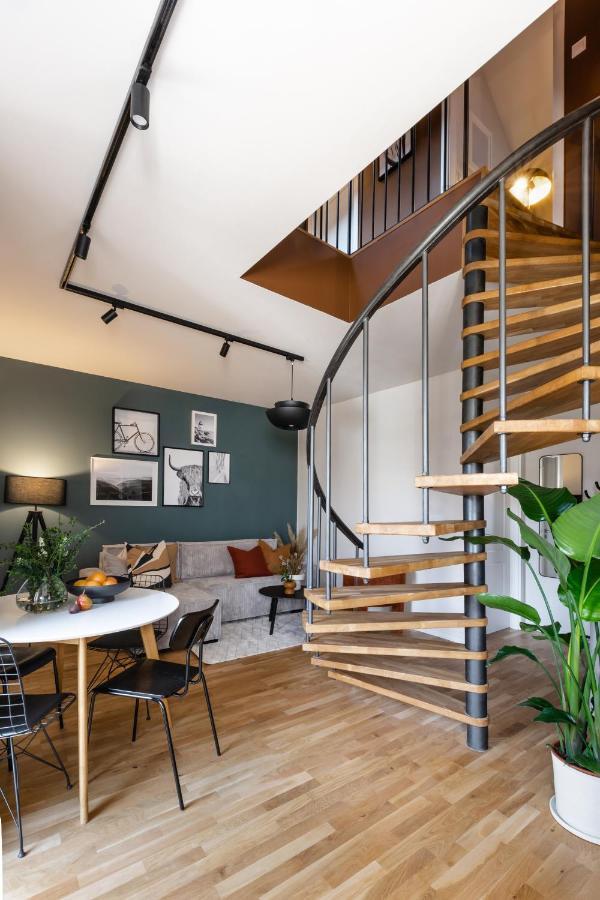 Turnkey I Republic Square Apartments Praha Bagian luar foto