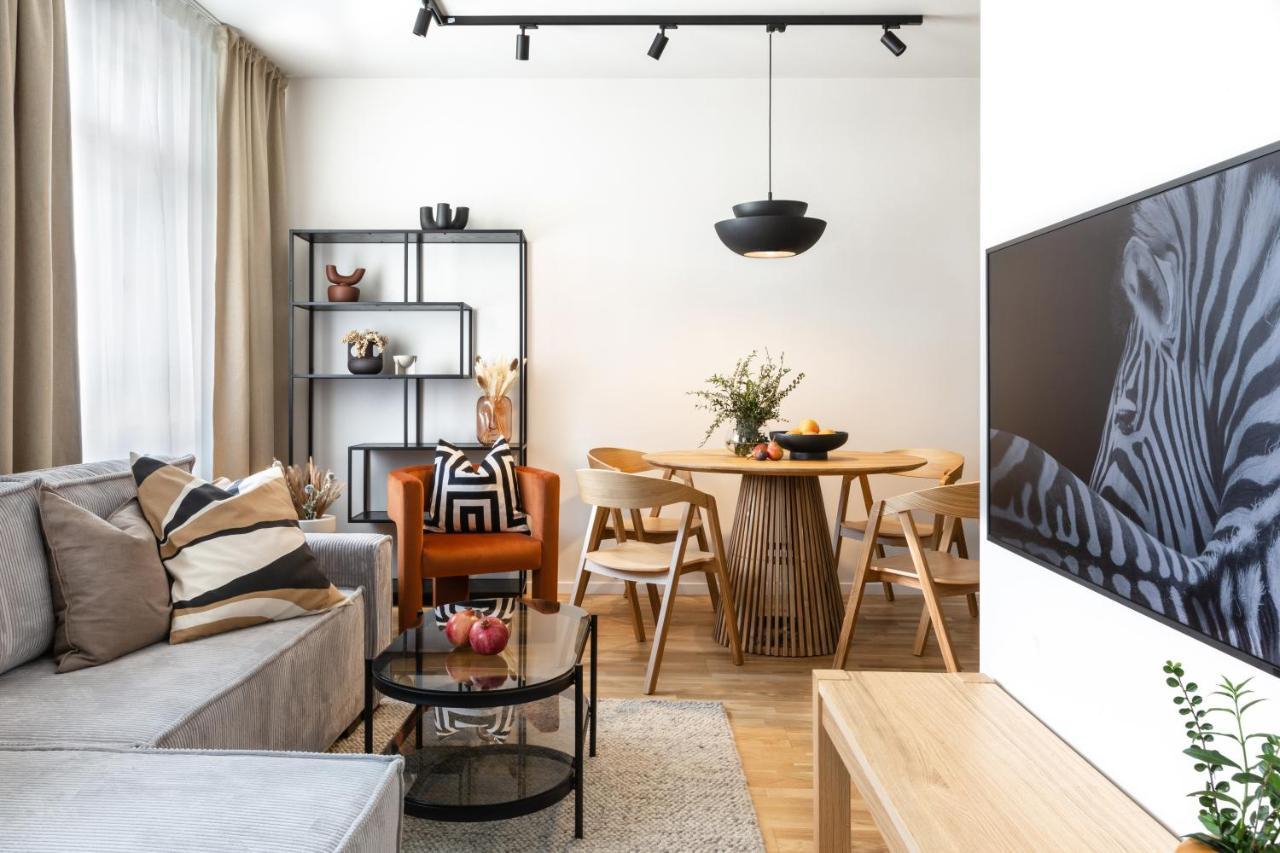 Turnkey I Republic Square Apartments Praha Bagian luar foto