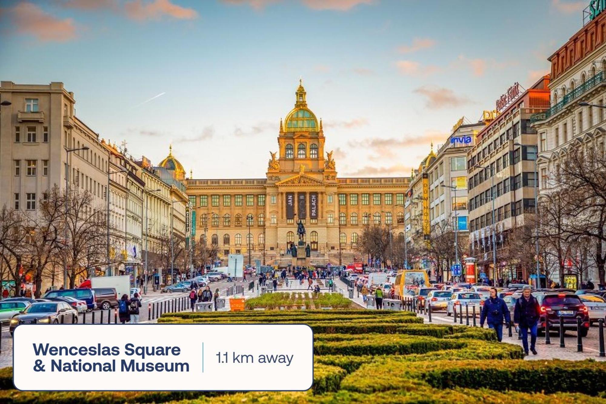 Turnkey I Republic Square Apartments Praha Bagian luar foto