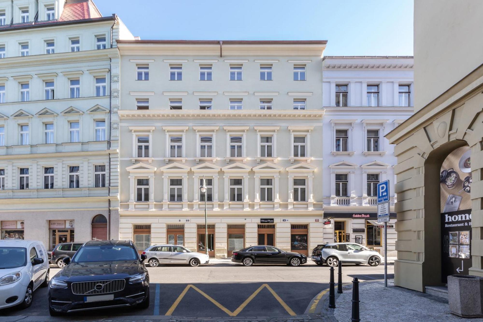 Turnkey I Republic Square Apartments Praha Bagian luar foto