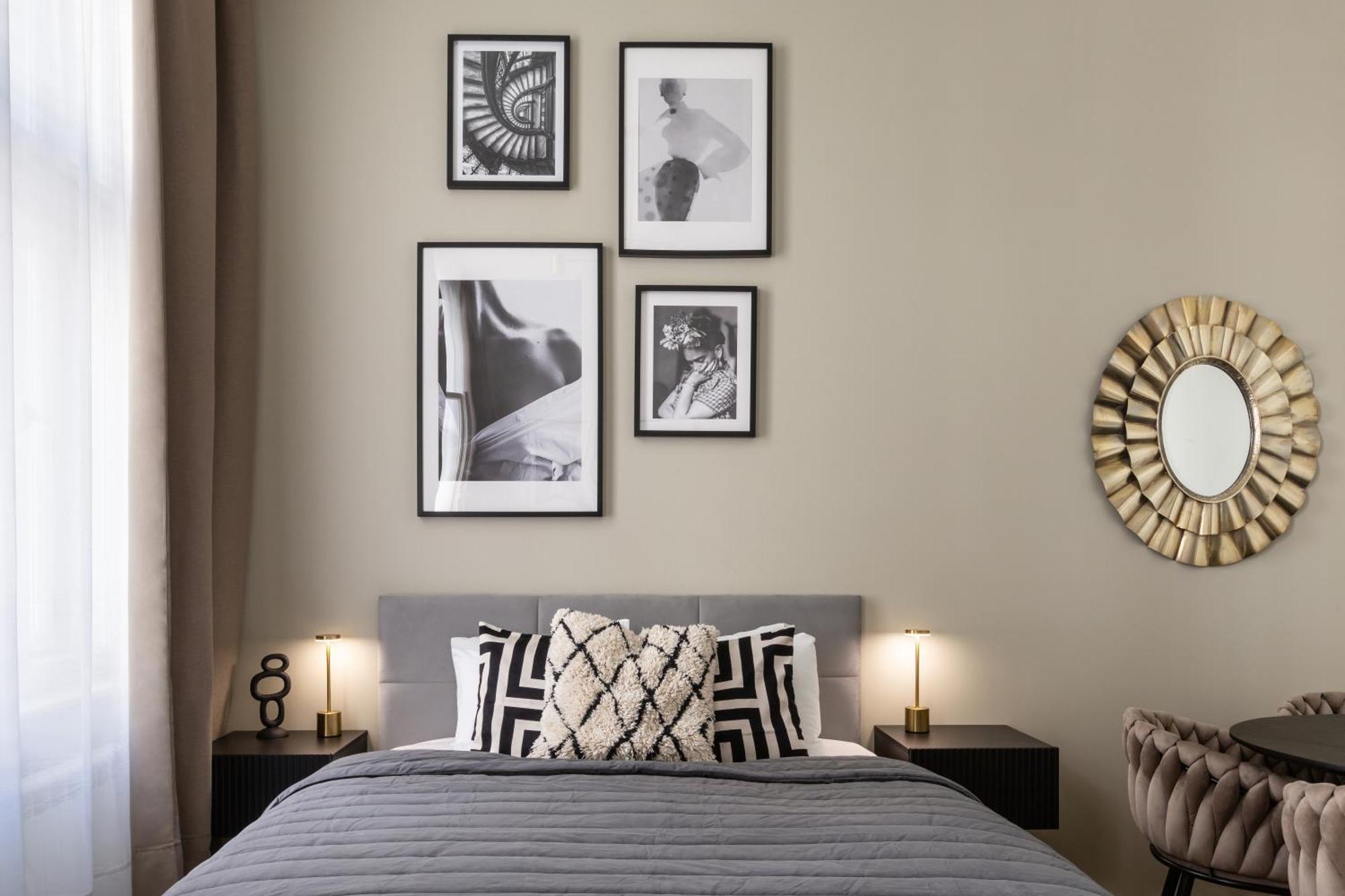 Turnkey I Republic Square Apartments Praha Bagian luar foto